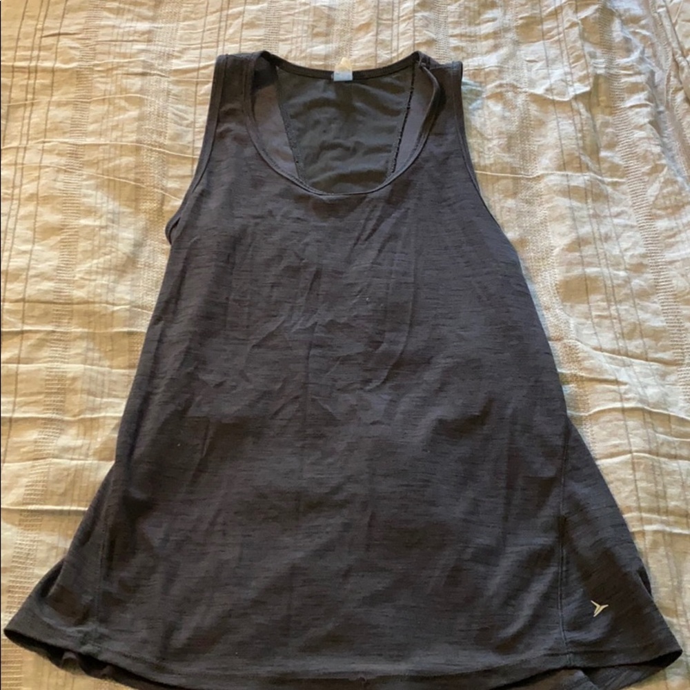 Old navy active M